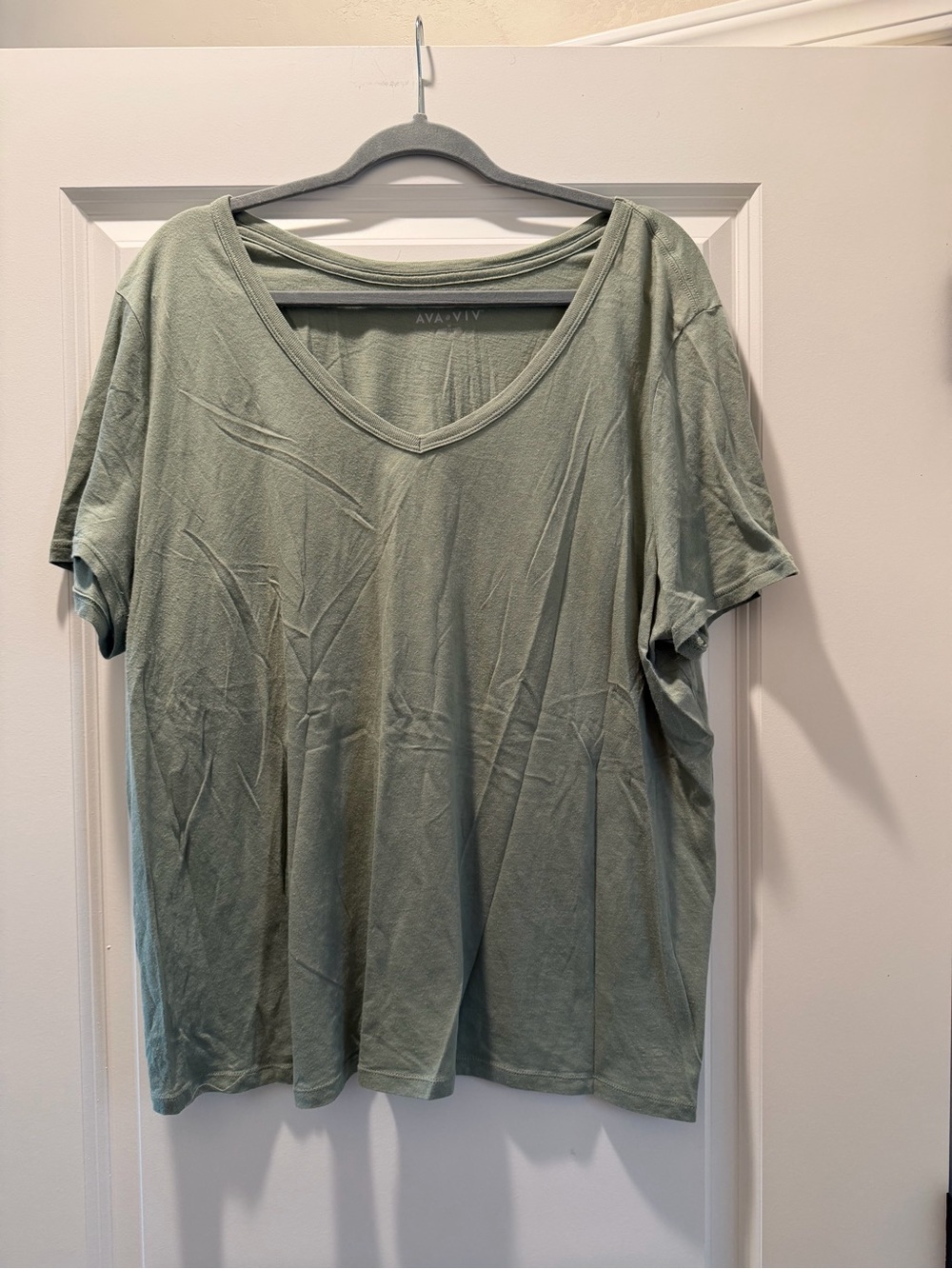 Ava & Viv Light Sage V-Neck Short Sleeve Tee